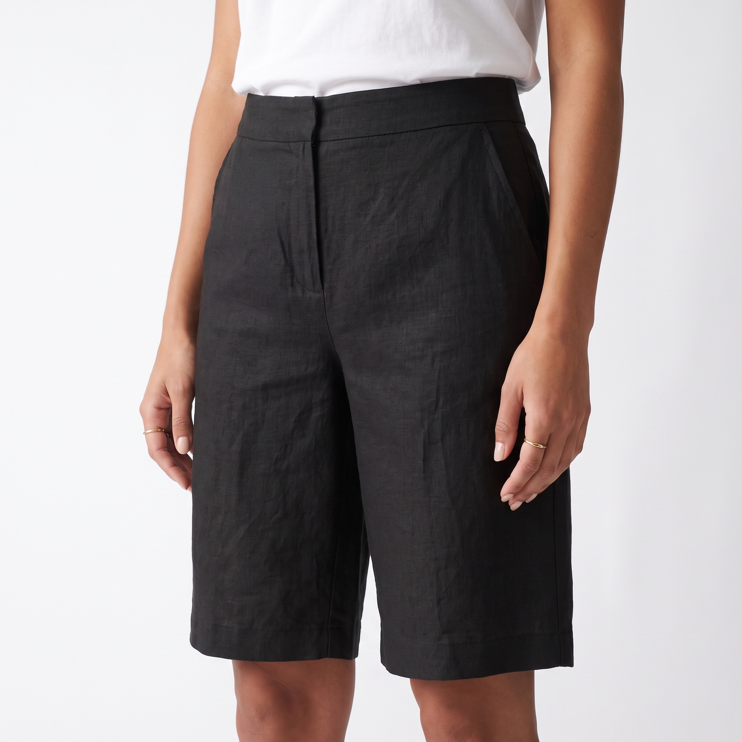 Sunoire high waist bermuda shorts wide leg cotton blend summer shorts colorway black front hero 01