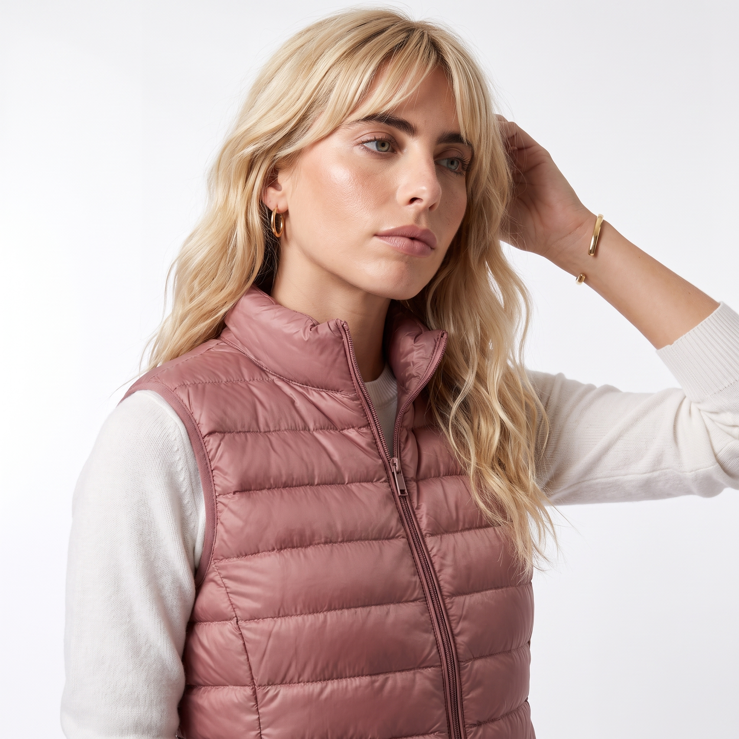 Sunoire lightweight padded gilet with stand collar and zip front top detail 01