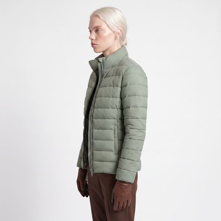 Sunoire lightweight puffer jacket with stand collar and zip closure top side crop 01