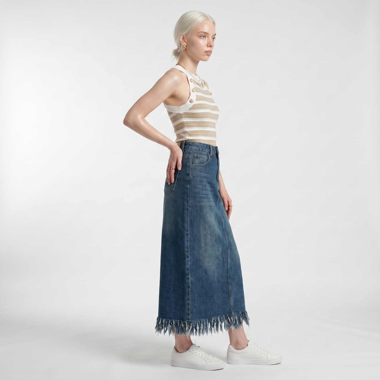 Sunoire maren blue denim skirt bottom side crop 01