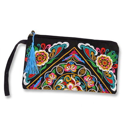 Sunoire marisol embroidered floral clutch bag 01 front