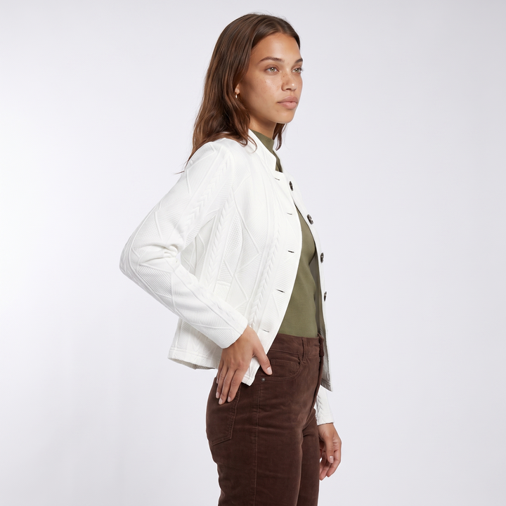 Sunoire maurelle elegant jacket top side crop 01