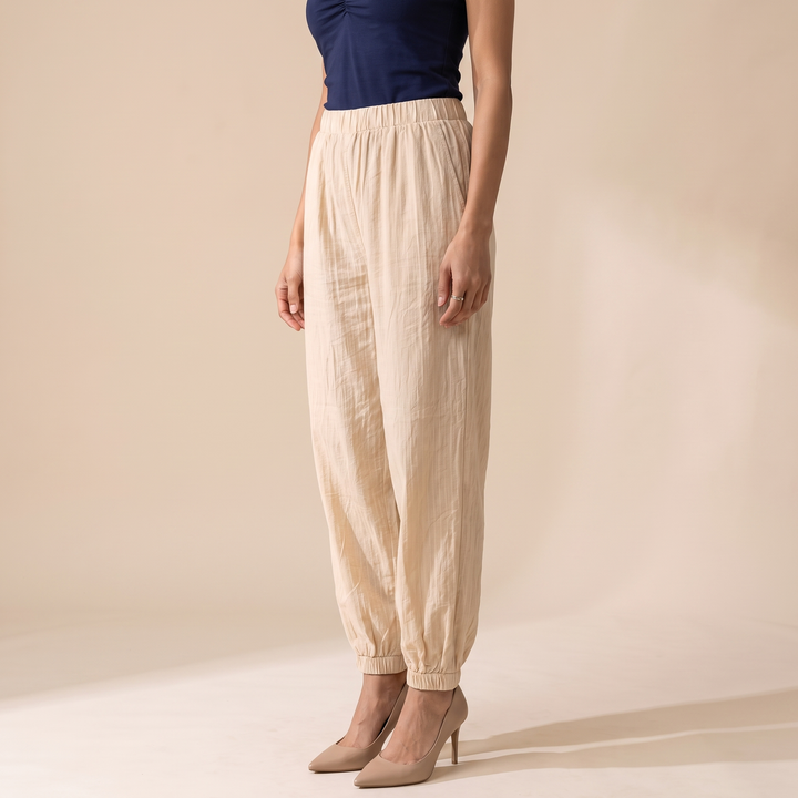 Sunoire melany beige pants bottom side crop 01