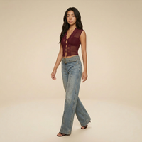 Sunoire morthael lace top in wine walking 01