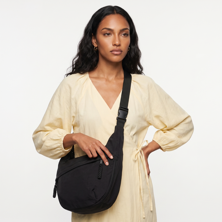 Sunoire odile black shoulder hobo bag 03 detail