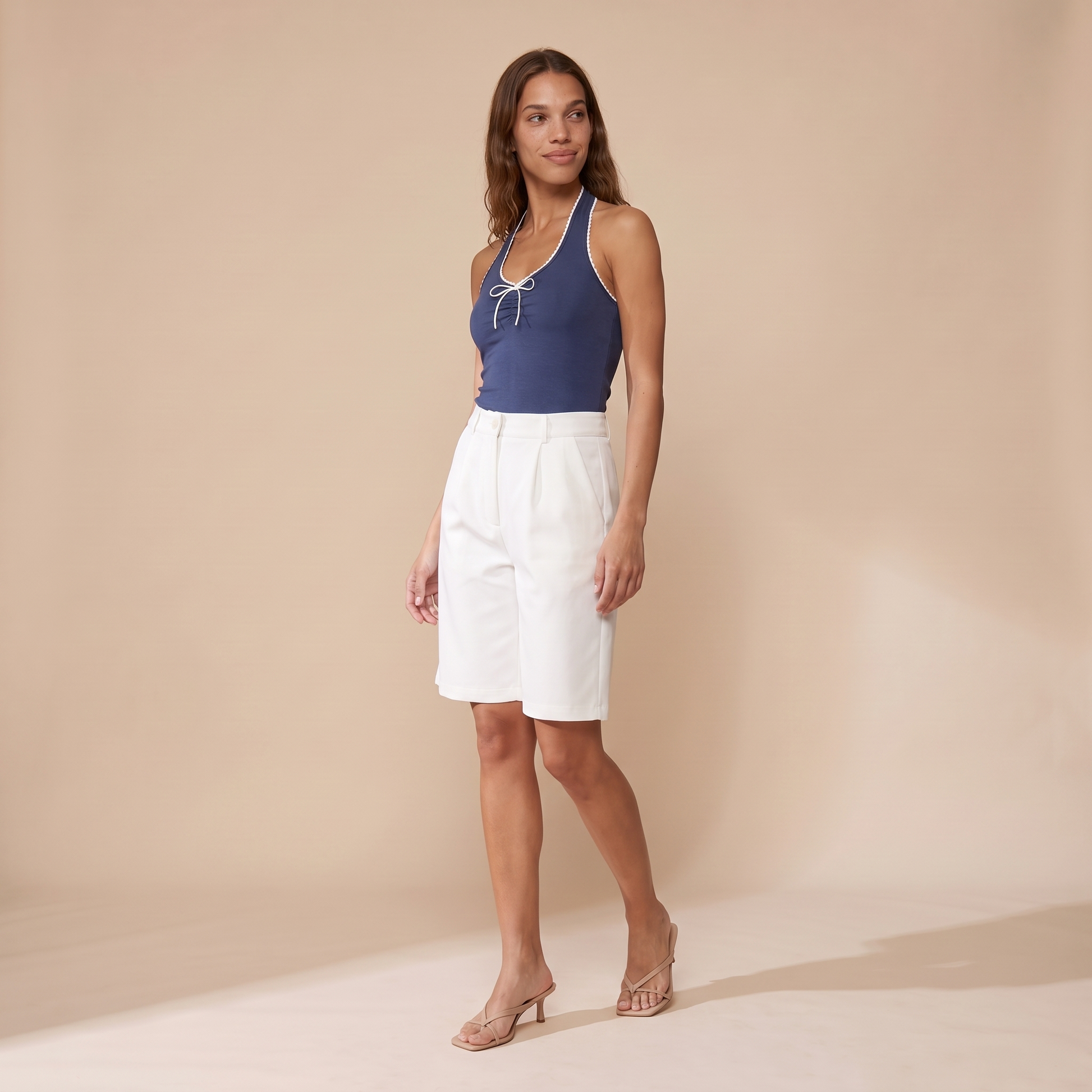 Sunoire paloma white pants bottom front crop 01