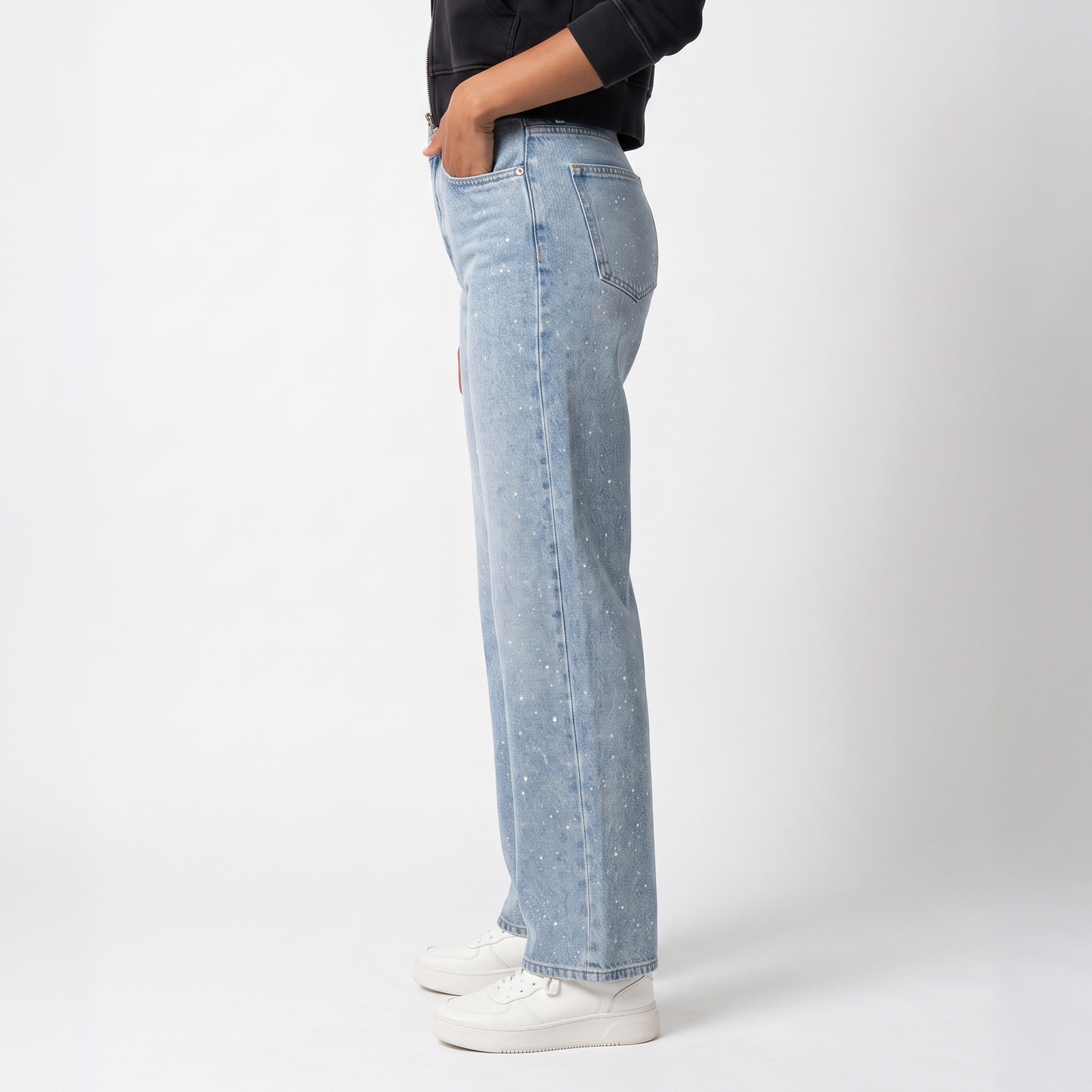 Sunoire rechte high waist jeans met subtiele glitterdetails elodie bottom side crop 01