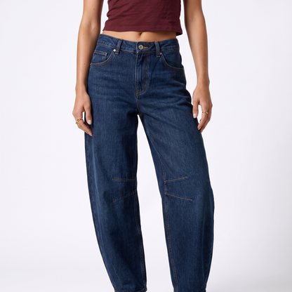 Sunoire relaxed barrel jeans noa colorway light blue front crop 01
