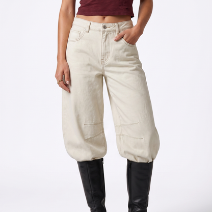 Sunoire relaxed barrel jeans noa colorway white front crop 01