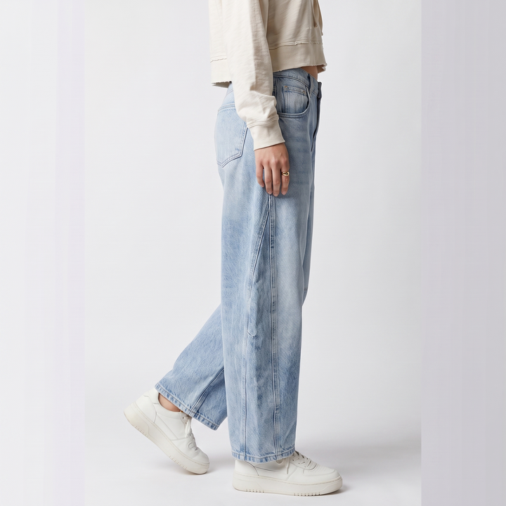 Sunoire relaxed barrel leg jeans with curved silhouette and mid rise bottom side crop 01