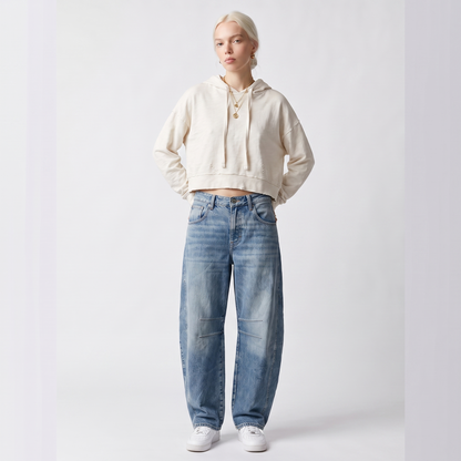 Sunoire relaxed barrel leg jeans with curved silhouette and mid rise colorway dark blue front crop 01