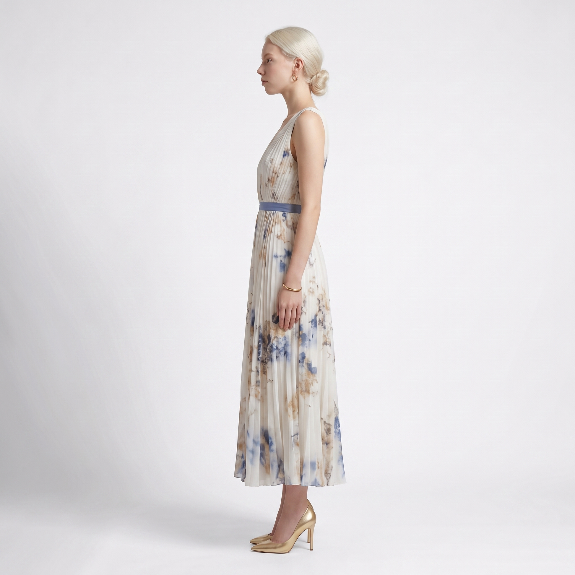 Sunoire rowella elegant pleated maxi dress side view 01