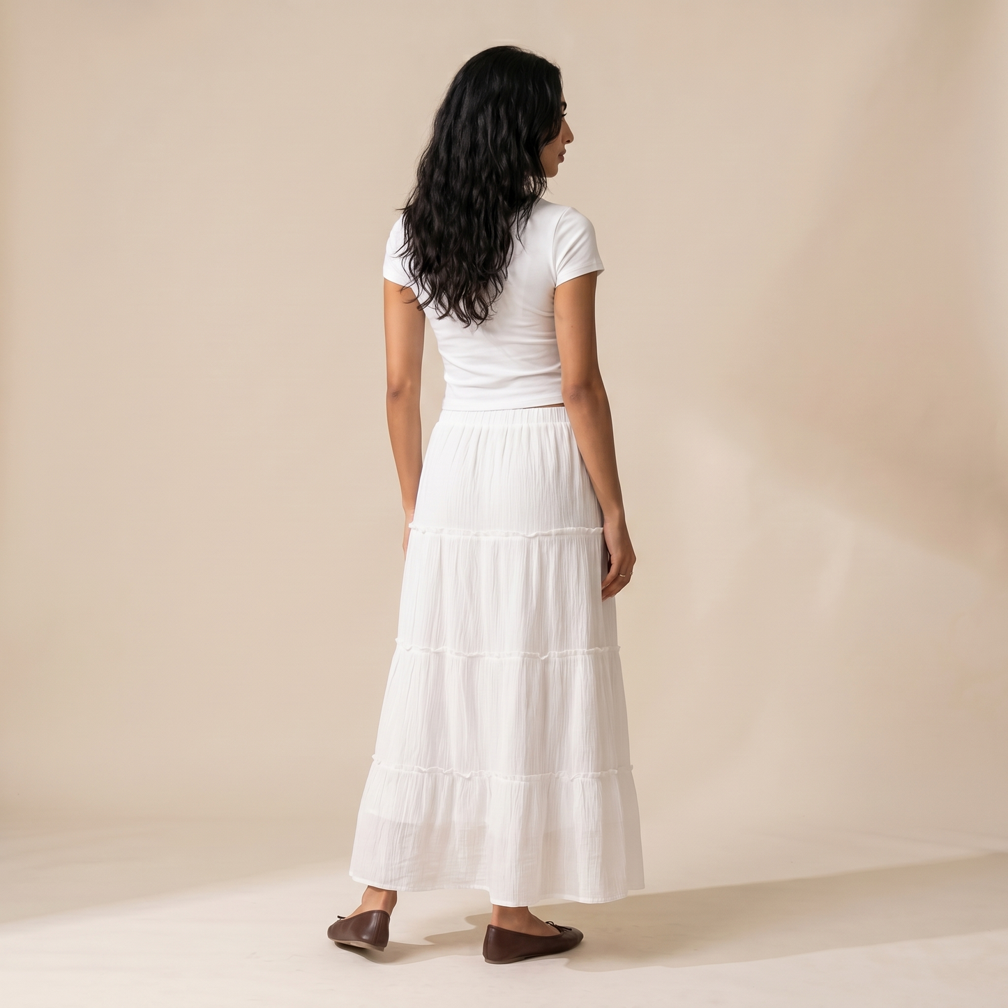Sunoire s14228_white bottom back crop 01