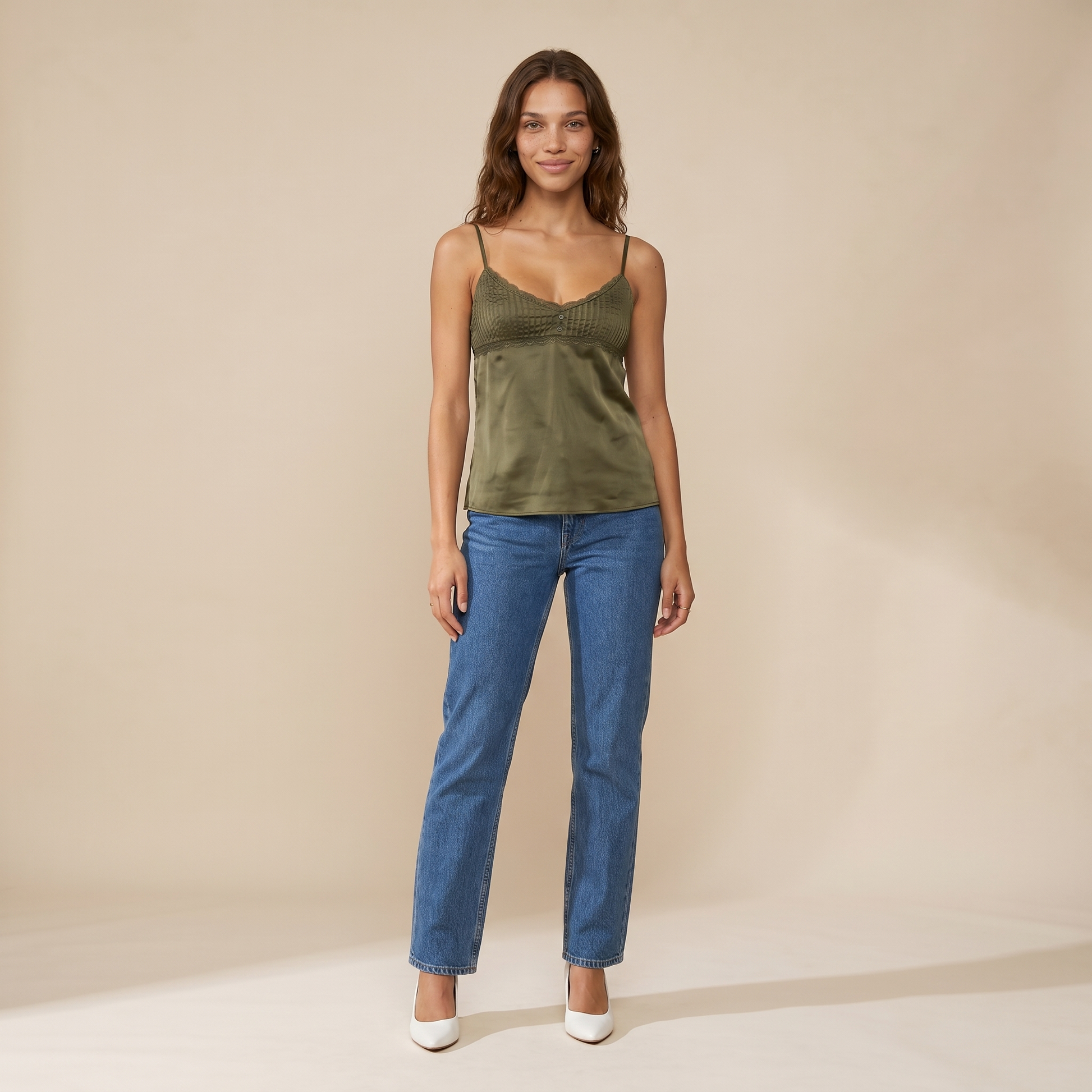 Sunoire s16745_green front hero 01
