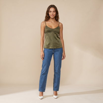 Sunoire s16745_green front hero 01