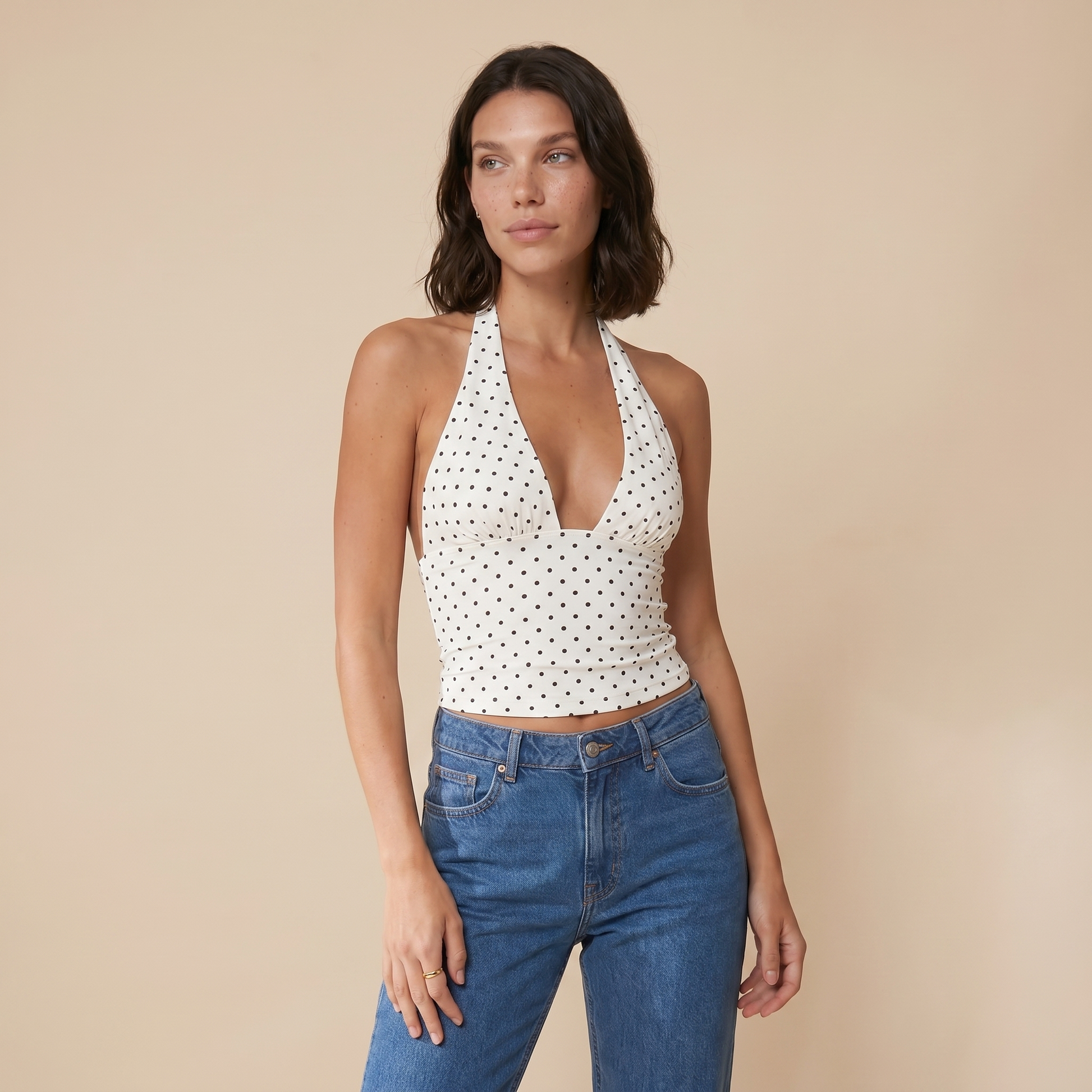 Sunoire s20990_white and black top front crop 01