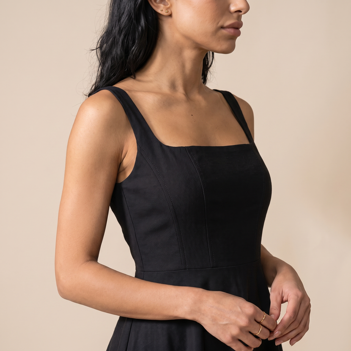 Sunoire serena black dress worn detail 01