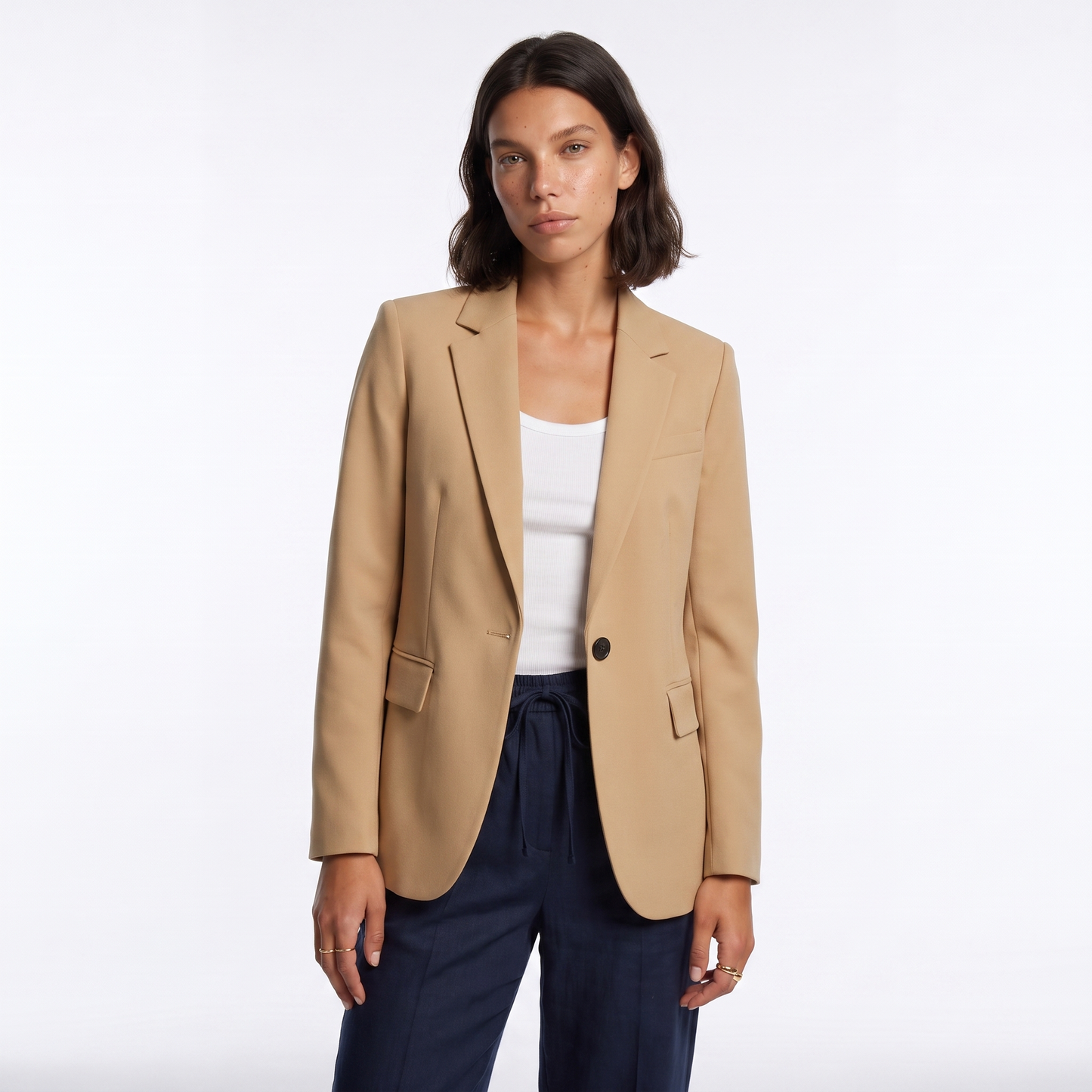 Sunoire tailored single breasted blazer colorway beige front crop 01