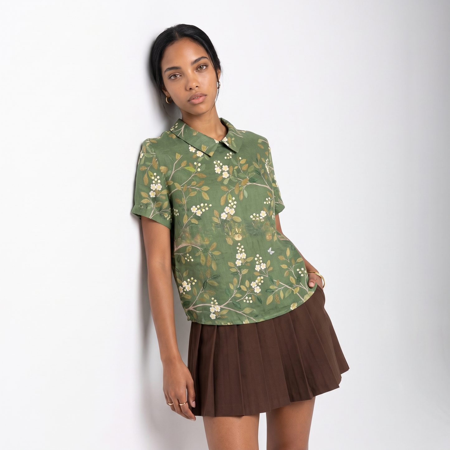 Linen Short Sleeve Floral Collared Blouse in Forest Green Blossom colorway