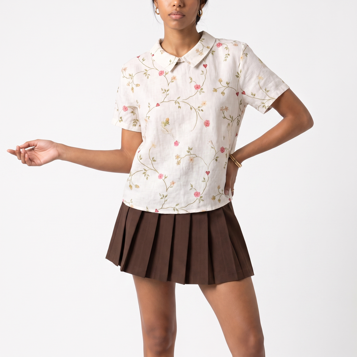 Linen Short Sleeve Floral Collared Blouse in Vintage Rose Heart Vine colorway