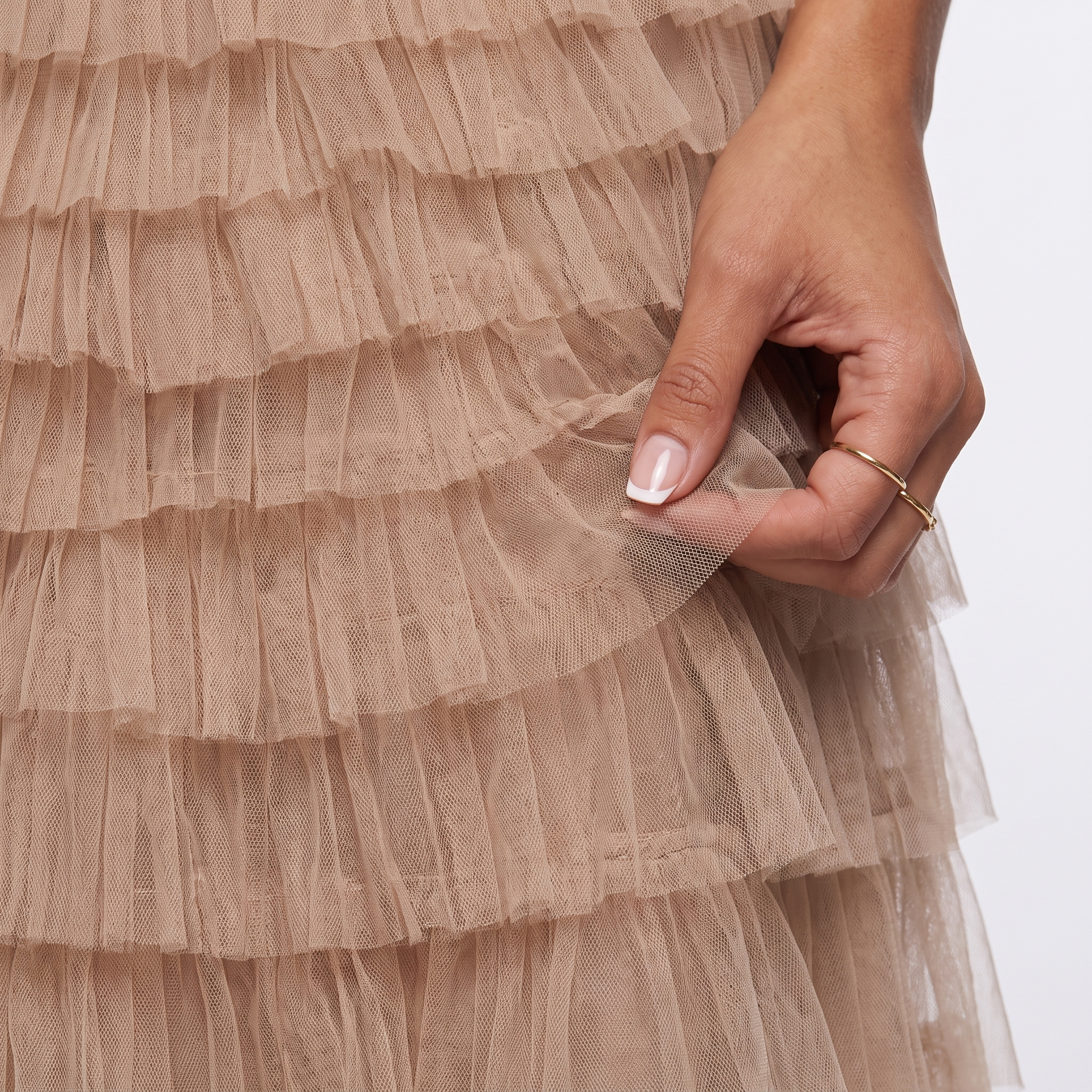 Sunoire theresa layered tulle midi skirt bottom detail 01