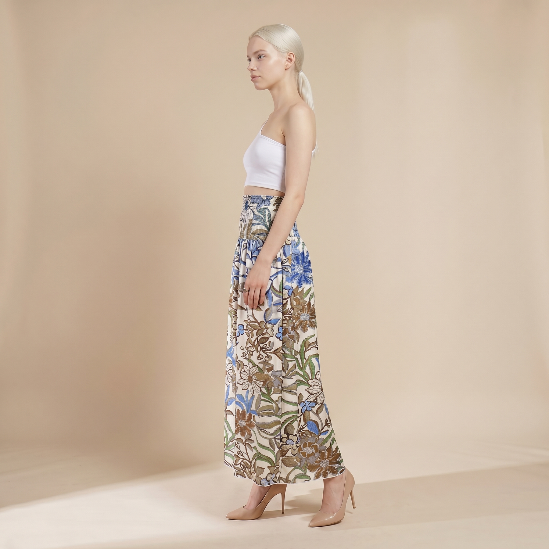 Sunoire vintage floral print high waist shirred elastic waist wide leg pants bottom side crop 01