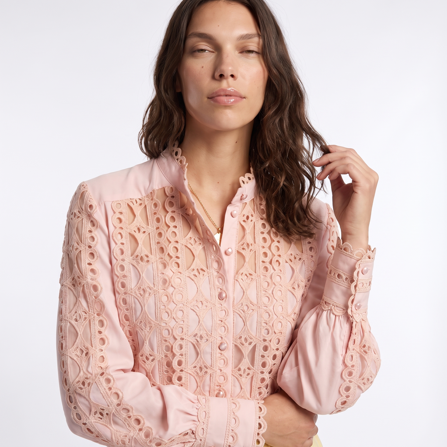 Sunoire women s autumn temperament long sleeved shirt loose and versatile lace shirt top front crop 01