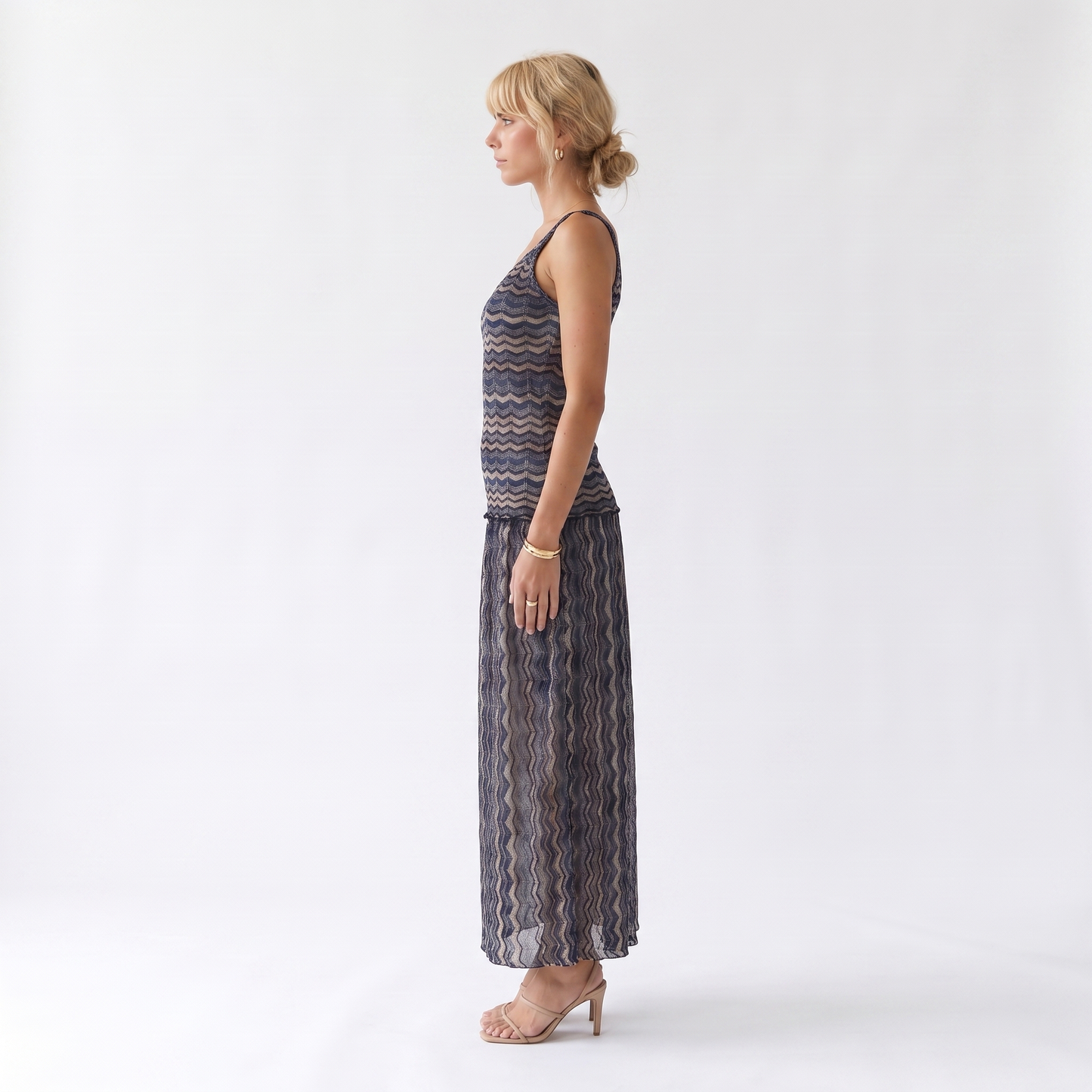 Sunoire women s daily leisure vacation sets hollow out v neck sleeveless spaghetti strap matching skirt knitting two piece set side view 01