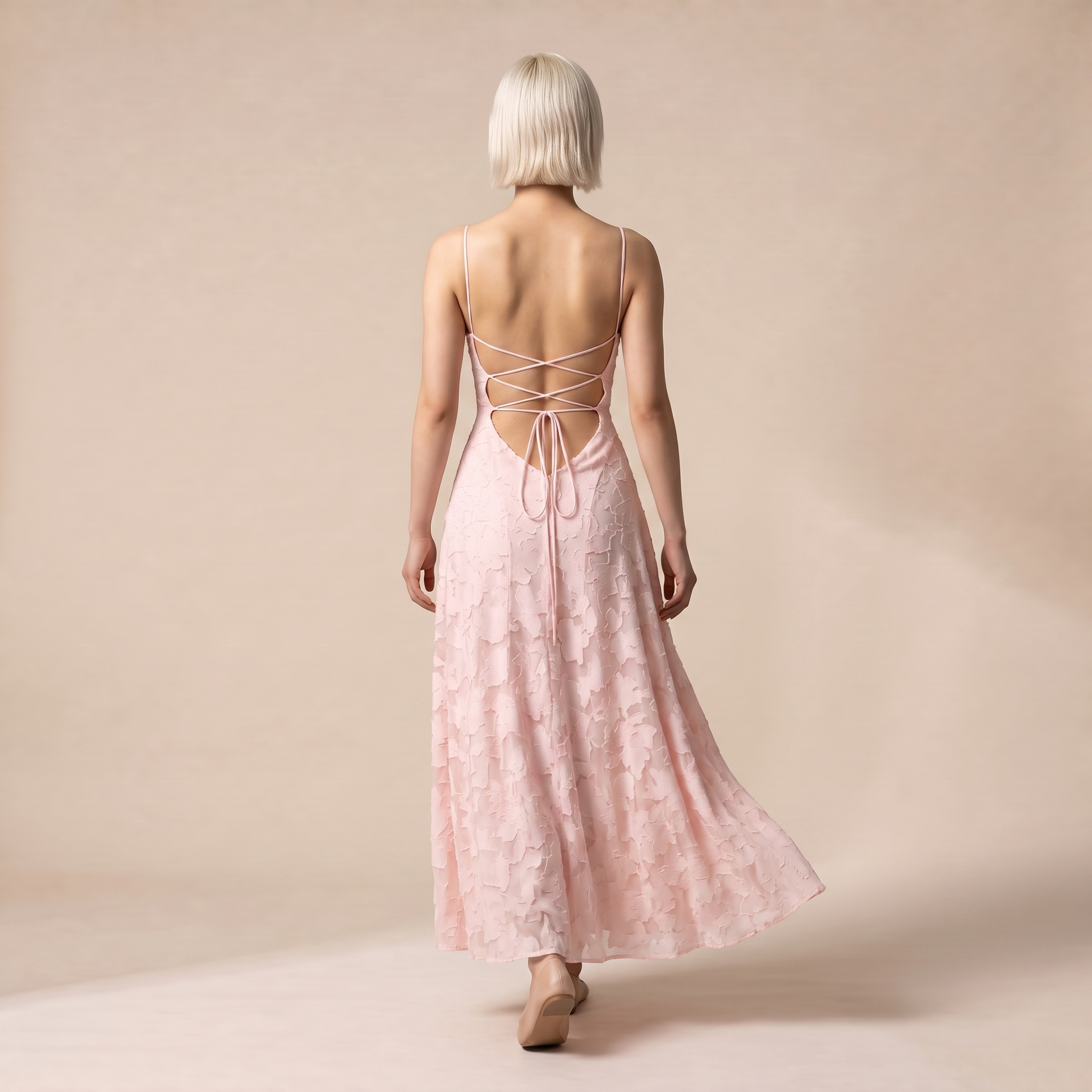 Sunoire women s floral maxi dress sculpted silhouette back view 01