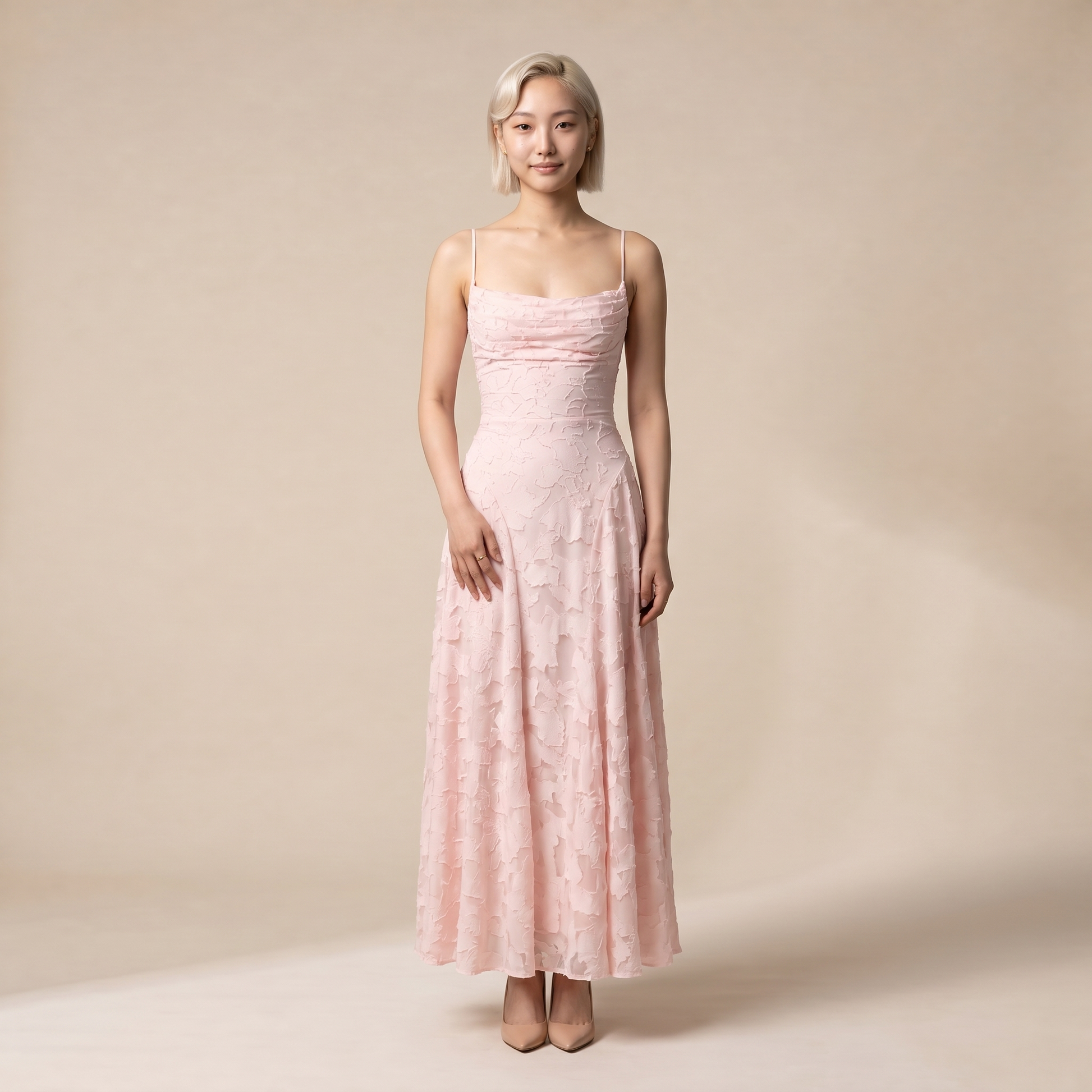 Sunoire women s floral maxi dress sculpted silhouette front hero 01