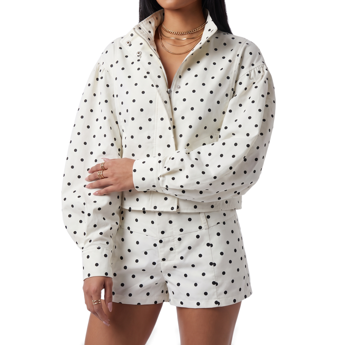 Sunoire polka dot mandarin collar cropped shorts set torso crop 01