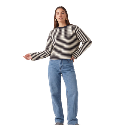 Sunoire striped contrast collar crop top colorway navy blue front crop 01