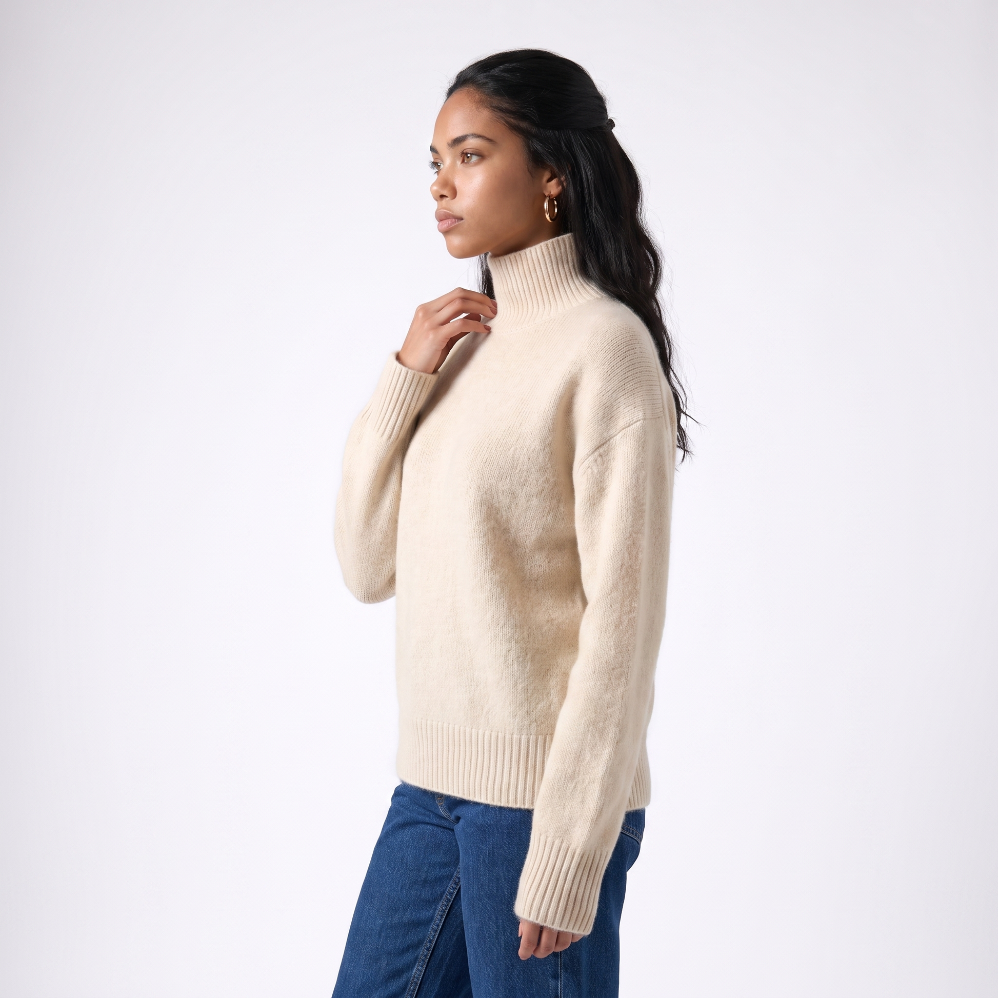 Sunoire womens cashmere turtleneck sweater top side crop 01