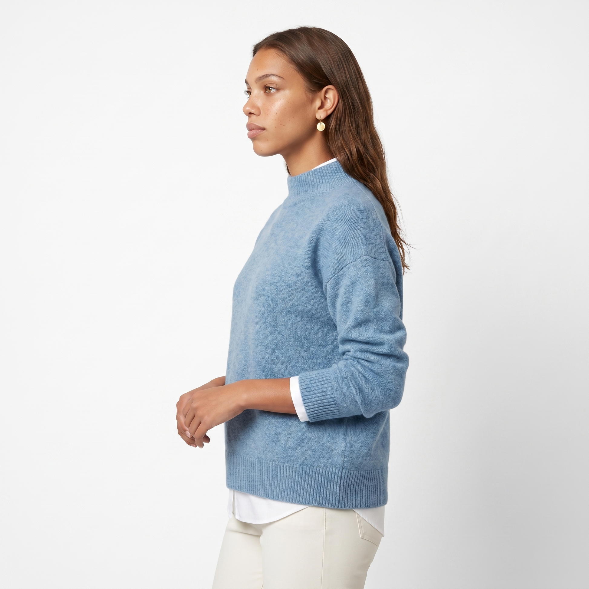 Sunoire womens loose fit cashmere sweater top side crop 01