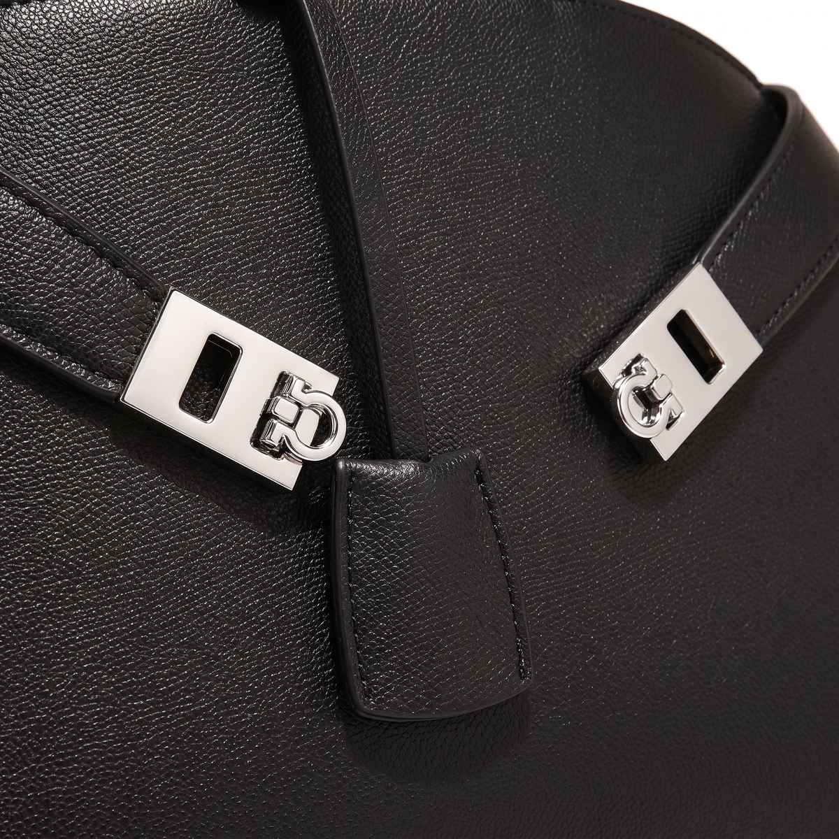 Women's Pebbled Faux Leather Top Handle Bag, hardware close-up