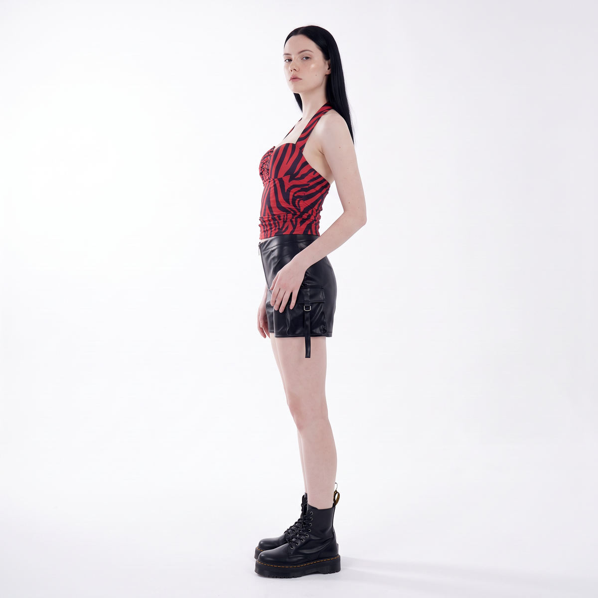 Sunoire zebra halter top and cargo shorts set side view 01